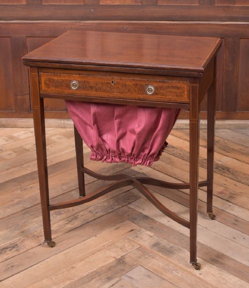 Elegant Edwardian Inlaid Mahogany Games/work Table
