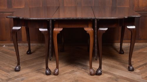Unusual Extending 3 Part Chippendale Dining Table