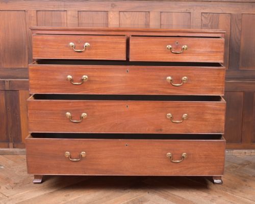 GEORGIAN MAHOGANY 2 OVER 3 CHEST OF DRAWERS - ADDITIONAL PHOTO 7