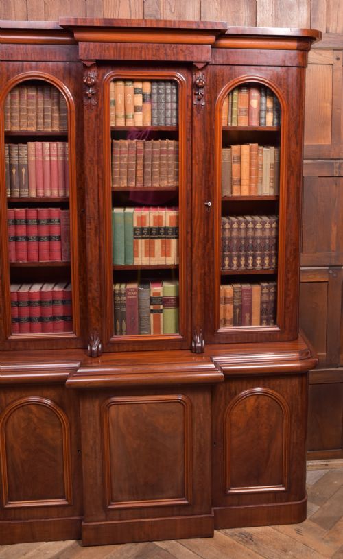 VICTORIAN MAHOGANY BREAKFRONT BOOKCASE - ADDITIONAL PHOTO 5