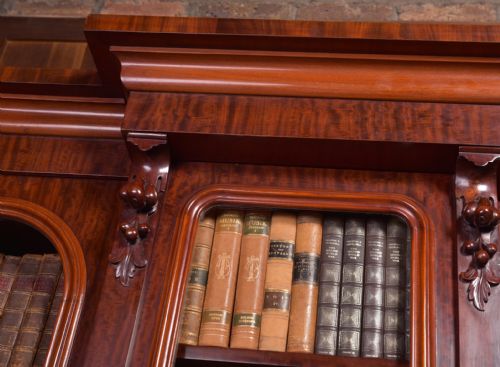 VICTORIAN MAHOGANY BREAKFRONT BOOKCASE - ADDITIONAL PHOTO 12