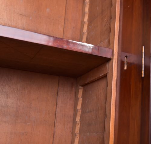 VICTORIAN MAHOGANY BREAKFRONT BOOKCASE - ADDITIONAL PHOTO 23