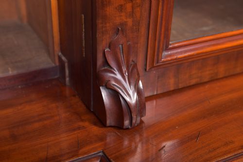 VICTORIAN MAHOGANY BREAKFRONT BOOKCASE - ADDITIONAL PHOTO 25