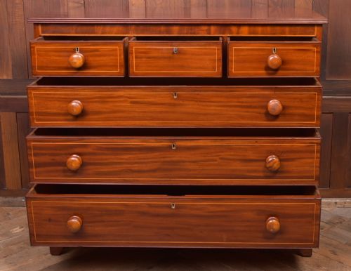MAHOGANY CHEST OF DRAWERS - ADDITIONAL PHOTO 7