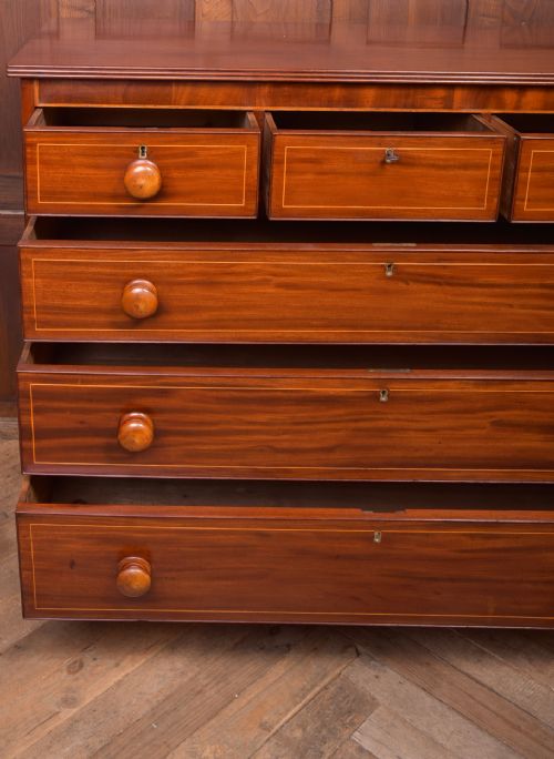 MAHOGANY CHEST OF DRAWERS - ADDITIONAL PHOTO 8