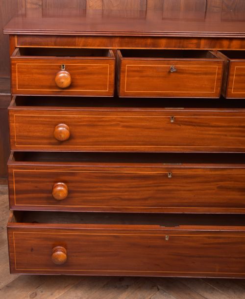 MAHOGANY CHEST OF DRAWERS - ADDITIONAL PHOTO 9