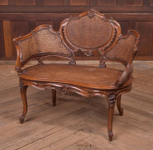 French  Edwardian Walnut Bergere Window Chair