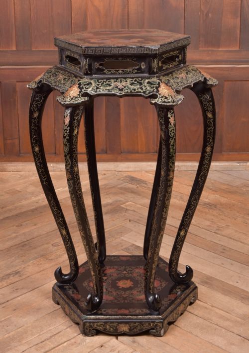 Edwardian Japanese Lacquered Stand
