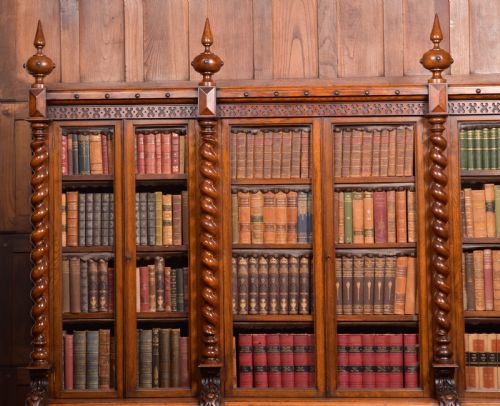 VICTORIA OAK BARLEY TWIST BOOKCASE - ADDITIONAL PHOTO 2