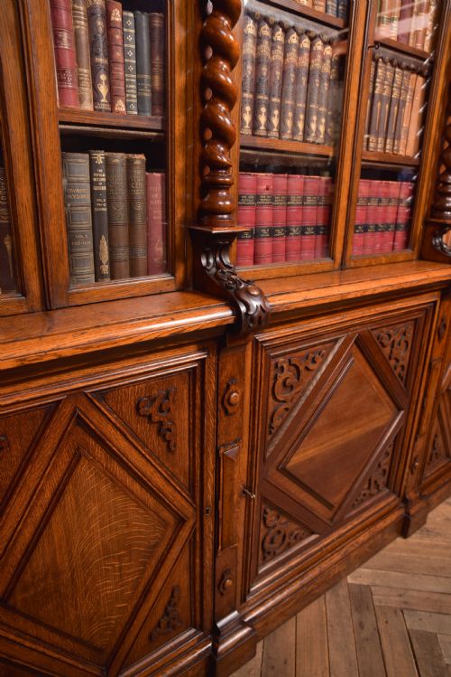 VICTORIA OAK BARLEY TWIST BOOKCASE - ADDITIONAL PHOTO 15