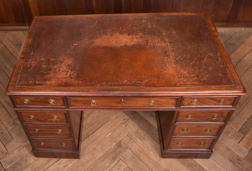 EDWARDIAN MAHOGANY KNEE HOLE DESK - ADDITIONAL PHOTO 13