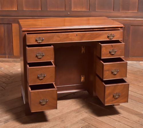 MAHOGANY KNEE HOLE DESK - ADDITIONAL PHOTO 3