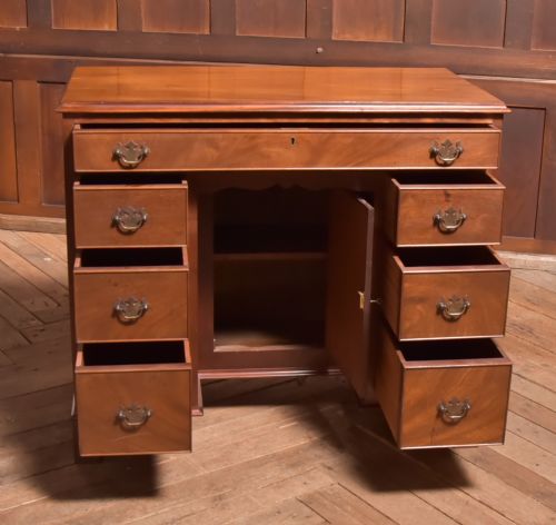 MAHOGANY KNEE HOLE DESK - ADDITIONAL PHOTO 4