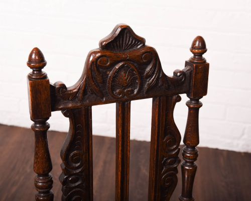 PAIR OF OAK HALL CHAIRS - ADDITIONAL PHOTO 4