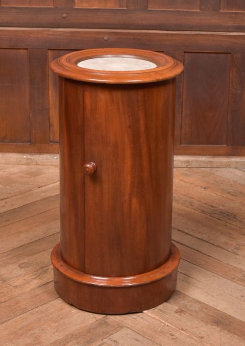 Victorian Mahogany Bedside Cabinet/ Pot Cupboard