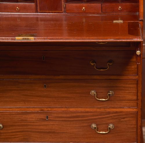 GEORGIAN MAHOGANY WRITING BUREAU - ADDITIONAL PHOTO 12