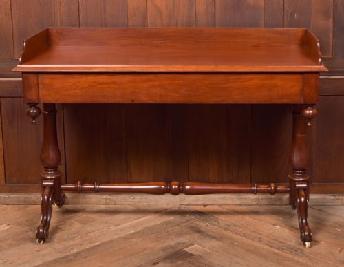 Victorian Mahogany Side Table