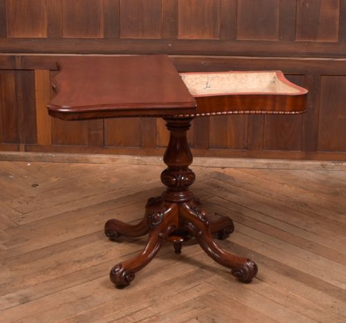 VICTORIAN MAHOGANY TEA TABLE - ADDITIONAL PHOTO 8