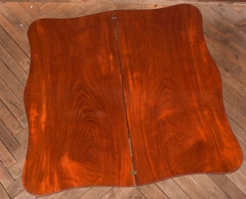 VICTORIAN MAHOGANY TEA TABLE - ADDITIONAL PHOTO 11