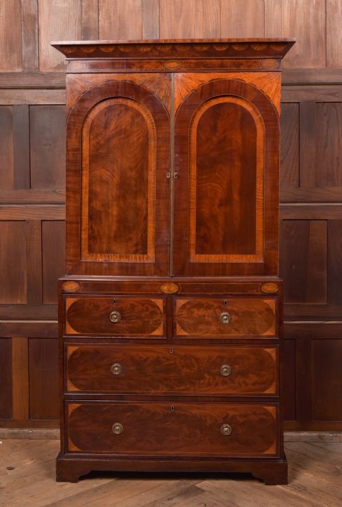 Georgian Mahogany Linen Press