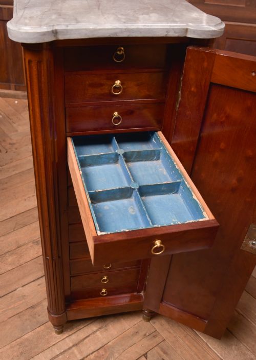 VICTORIAN MAHOGANY COLLECTORS CABINET - ADDITIONAL PHOTO 7