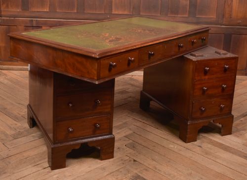 VICTORIAN MAHOGANY KNEE HOLE DESK - ADDITIONAL PHOTO 9