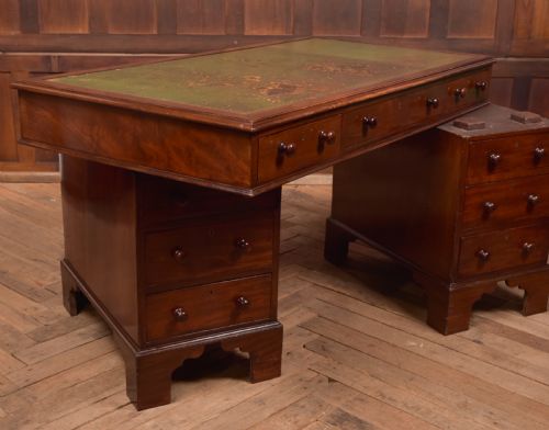 VICTORIAN MAHOGANY KNEE HOLE DESK - ADDITIONAL PHOTO 10