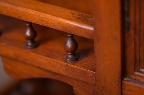 EDWARDIAN WALNUT MIRROR BACK SIDEBOARD DISPLAY CABINET - ADDITIONAL PHOTO 14