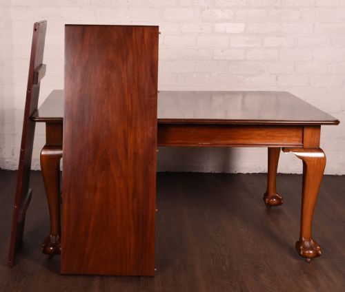 Edwardian Mahogany Extending Dining Table 