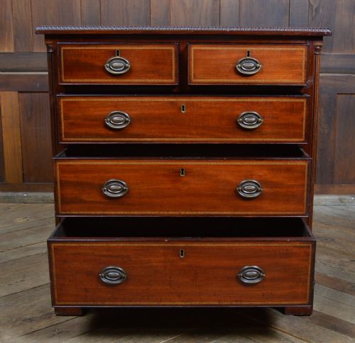 EDWARDIAN MAHOGANY CHEST OF DRAWERS - ADDITIONAL PHOTO 18
