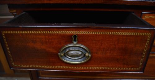EDWARDIAN MAHOGANY CHEST OF DRAWERS - ADDITIONAL PHOTO 25
