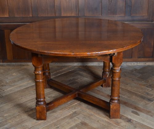 Oak Pull-out Table