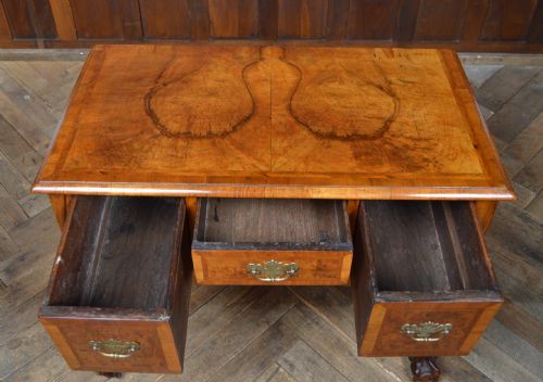 GEORGIAN WALNUT CHIPPENDALE STYLE LOWBOY - ADDITIONAL PHOTO 2