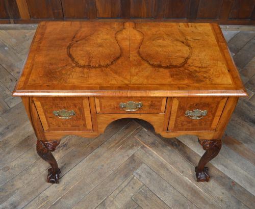GEORGIAN WALNUT CHIPPENDALE STYLE LOWBOY - ADDITIONAL PHOTO 3