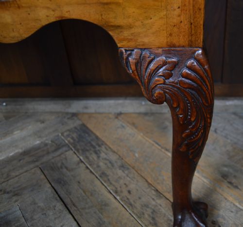 GEORGIAN WALNUT CHIPPENDALE STYLE LOWBOY - ADDITIONAL PHOTO 11