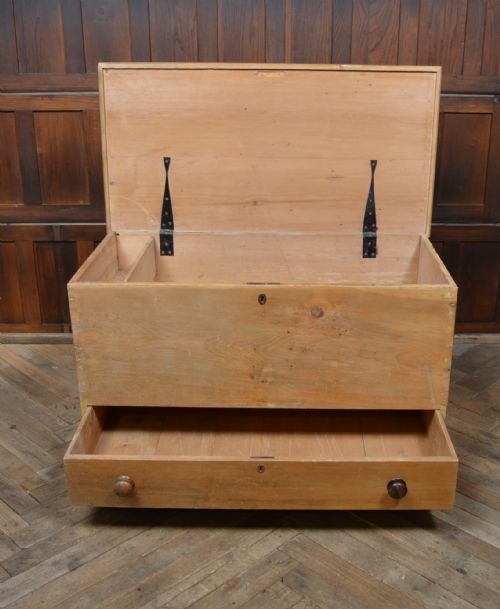 VICTORIAN PINE MULE CHEST - ADDITIONAL PHOTO 3
