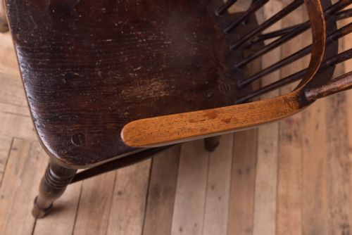 COUNTRY WINDSOR ARM CHAIR - ADDITIONAL PHOTO 1
