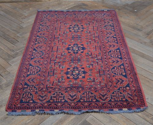 Persian Hand Woven Woollen Rug