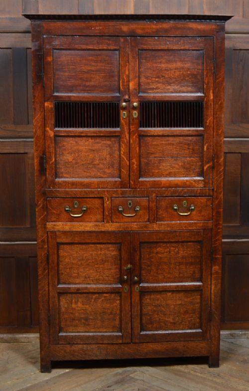 Georgian Oak Cupboard