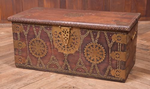 Zanzibar Blanket Box