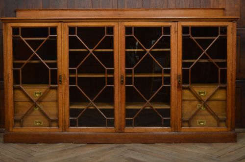 Edwardian Oak Bookcase / Display Cabinet