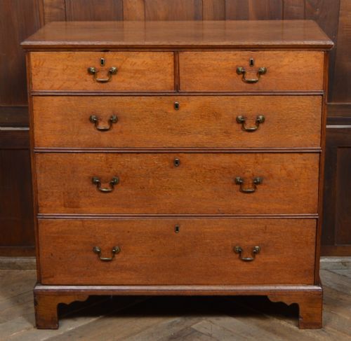 Georgian Oak Chest of Drawers