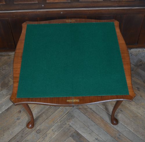 WALNUT FOLDOVER GAMES TABLE - ADDITIONAL PHOTO 11