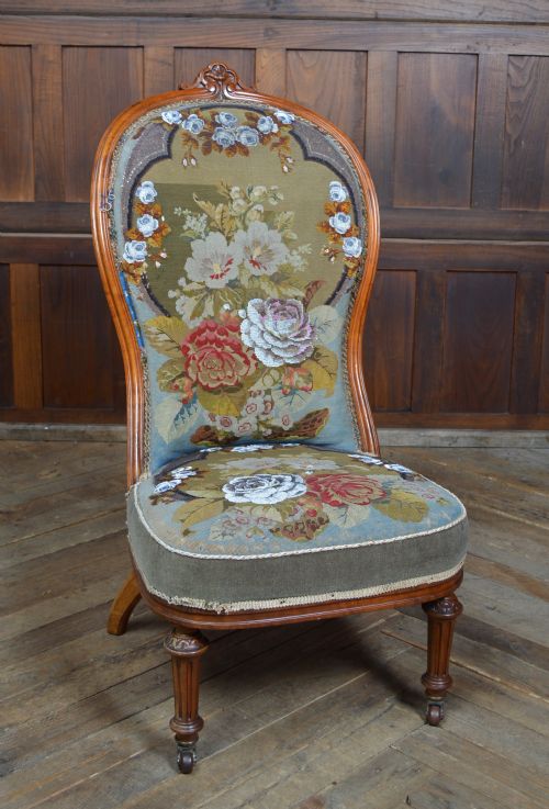 Victorian Walnut Bedroom/nursing Chair