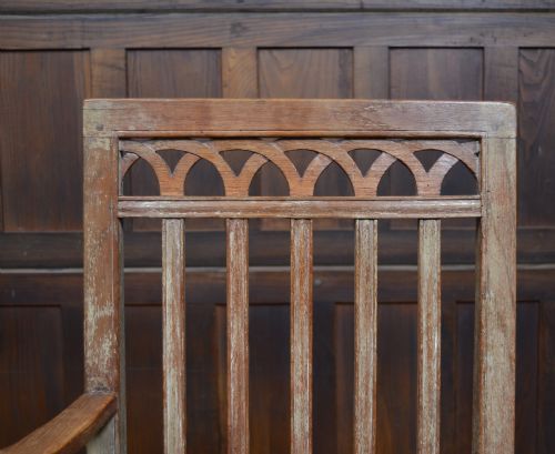 SCOTTISH OAK CROFTER CHAIR - ADDITIONAL PHOTO 4