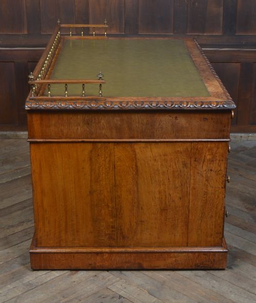 VICTORIAN OAK PEDESTAL WRITING DESK - ADDITIONAL PHOTO 11