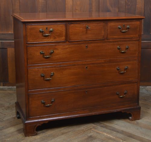 Georgian Mahogany Chest of Drawers