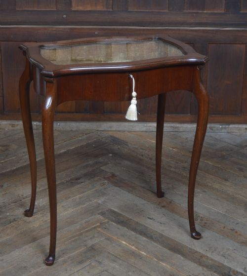 Edwardian Mahogany Bijouterie  Table