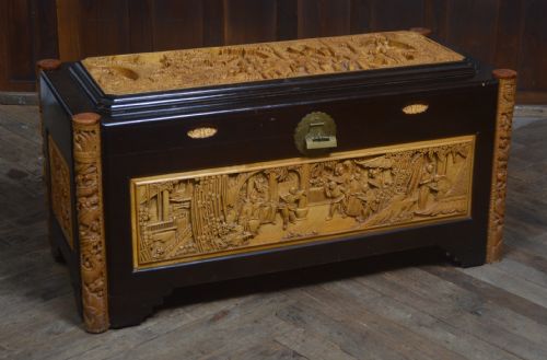 CHINESE CAMPHOR WOOD CARVED STORAGE BLANKET BOX - ADDITIONAL PHOTO 1