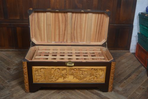 CHINESE CAMPHOR WOOD CARVED STORAGE BLANKET BOX - ADDITIONAL PHOTO 12